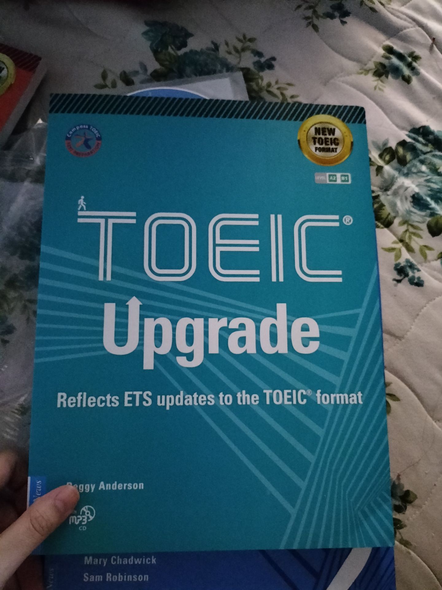 đặt từ đầu tháng 10 mà giờ mới nhận được, bao bọc cẩn thận nhưng k có cách liên hệ với shop nên khá khó khăn