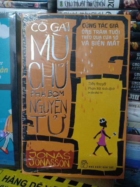 Sách mới nguyên seal, đầy đủ phụ kiện, shop đóng gói chu đáo, bọc chống sốc cẩn thận, giao hàng siêu nhanh, vote 5 sao