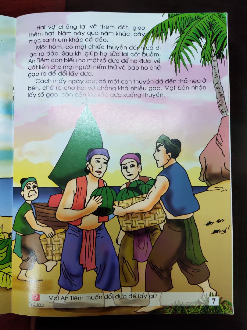 Sách khổ to, giấy đẹp, chữ cũng to, tranh vẽ sinh động