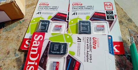 Shop làm ăn ***, mua thẻ netac giao thẻ sandick. Đề nghị đổi hàng