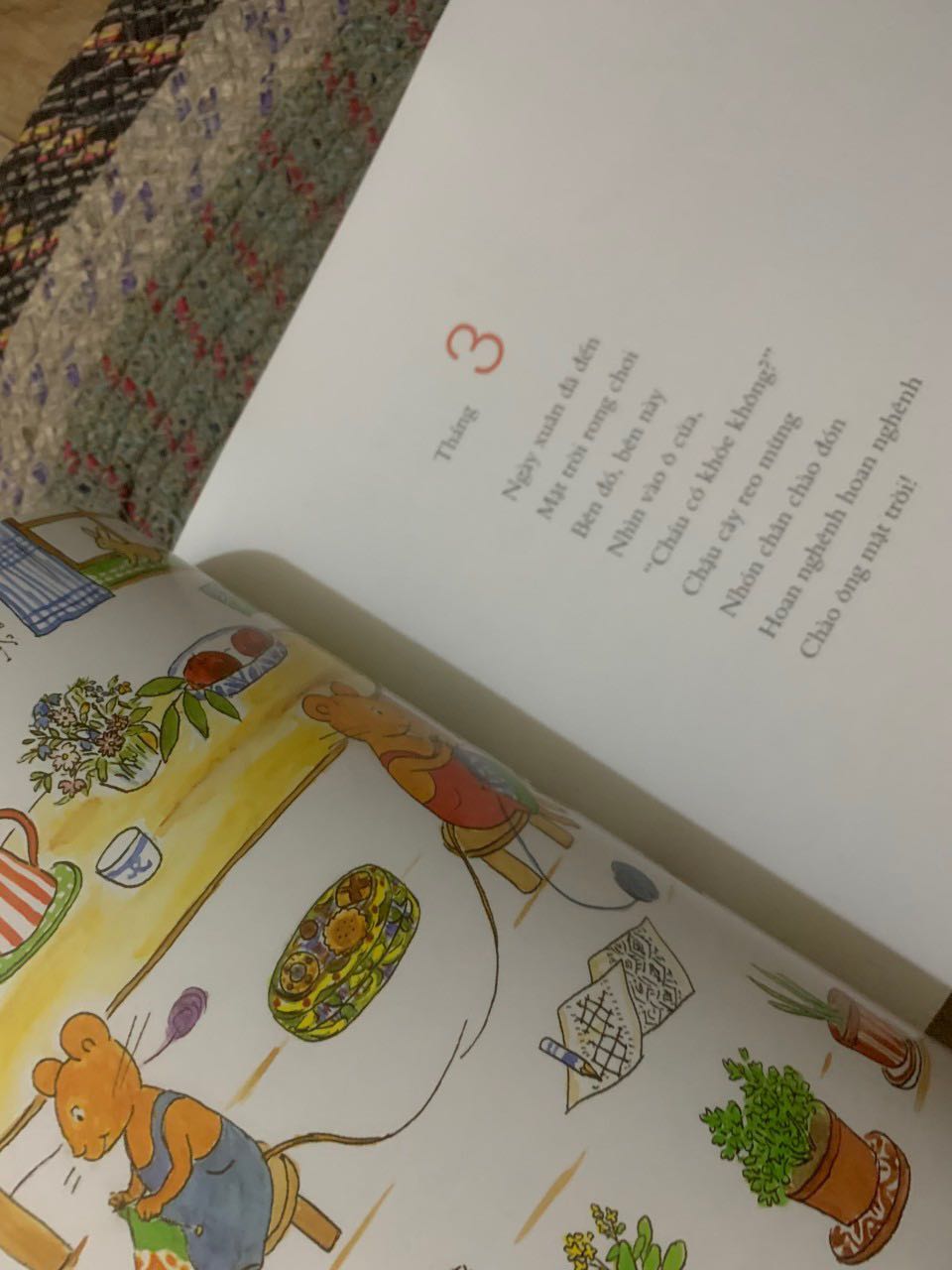 rất thích sách của mogu, nội dung phù hợp với 2 bé nhà mình. con rất yêu sách rất thích sách của mogu, nội dung phù hợp với 2 bé nhà mình. con rất yêu sách