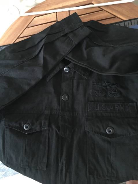 Áo Sơ Mi Dài Tay Lính Mỹ U458 US ARMY, Chất Liệu Vải Kaki, Thiết Kế Túi Hộp Phong Cách, mình mua màu đen nhìn đẹp, vải dày dặn, đường may đẹp, form dáng vừa vặn!