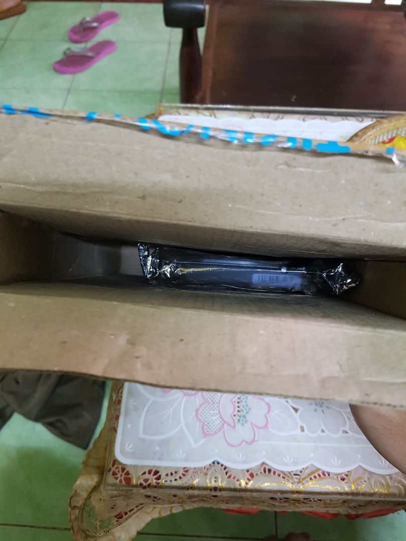 sản phẩm đóng gói cẩu thả. khi mua hàng tôi đã gọi tổng đài nhờ đóng gói kỹ, nhưng rốt cuộc đóng gói và giao hàng quá cẩu thả. chỉ bỏ ổ cứng vào hộp tiki, khi giao tới thì hộp móp méo luôn. sản phẩm đóng gói cẩu thả. khi mua hàng tôi đã gọi tổng đài nhờ đóng gói kỹ, nhưng rốt cuộc đóng gói và giao hàng quá cẩu thả. chỉ bỏ ổ cứng vào hộp tiki, khi giao tới thì hộp móp méo luôn.