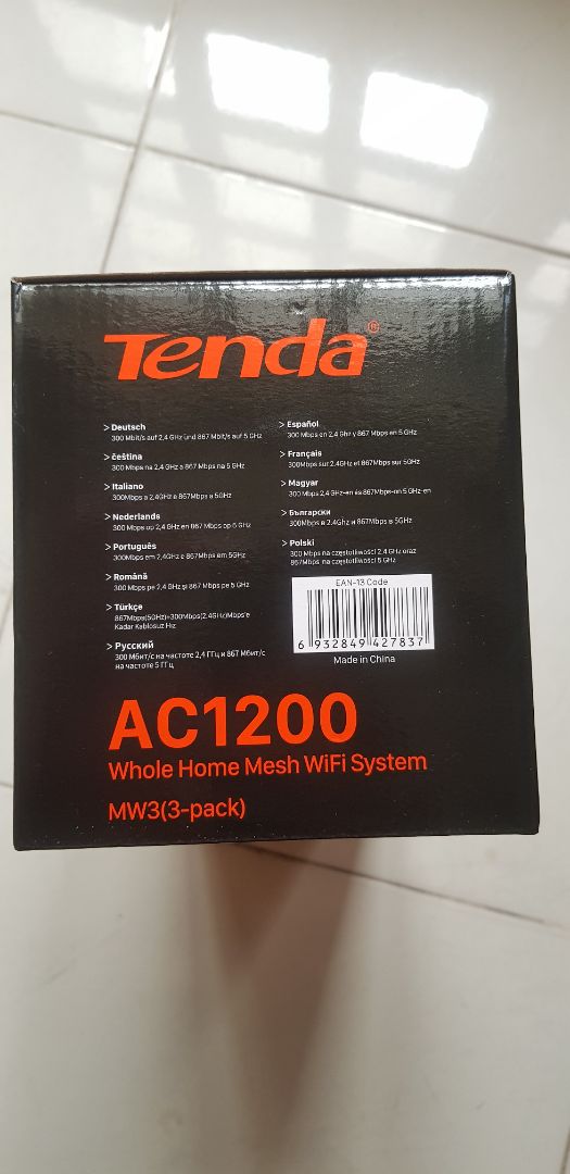 Mua được giá tốt 1tr726k sau khi áp mã và sử dụng tiki xu còn lại trong tk!tính ra chỉ đắt hơn 237k so với hàng xách tay nội địa rẻ nhất trên shopee giá 1tr489k 
Trải nghiệm ban đầu sóng full vạch 2 tầng lầu mọi ngóc ngách!mình để 1 cục ở tầng trệt phòng khách-2 cục ở 2 phòng ngủ đối diện nhau trên tầng 1!
Khi thử speed test thì cho tốc độ ổn định và cao nhất ở phòng ngủ của mình(node chính-84mbs) gắn mới moderm nhà mạng của viettel mình tắt wifi của cục viettel chuyển thành converter và set tenda là wifi chính!
2 node phụ 
1 node dưới phòng khách mình có đi dây lan sẵn tốc độ sụt xuống còn 55mbs
1 node mình để phòng ngủ đối diện phòng mình cách 10m không có dây lan chỉ cắm dây nguồn thì tốc độ còn khoảng 35-45mbs lâu lâu lên được 51mbs là hết cỡ
Tóm lại cũng ổn cho 1 hệ thống wifi mesh giá rẻ!lần đầu nên cho tiki 5 sao ủng hộ vì giá tốt tuy giao hàng còn hơi lâu!nhưng vẫn nhanh hơn so với lzd và shopee!