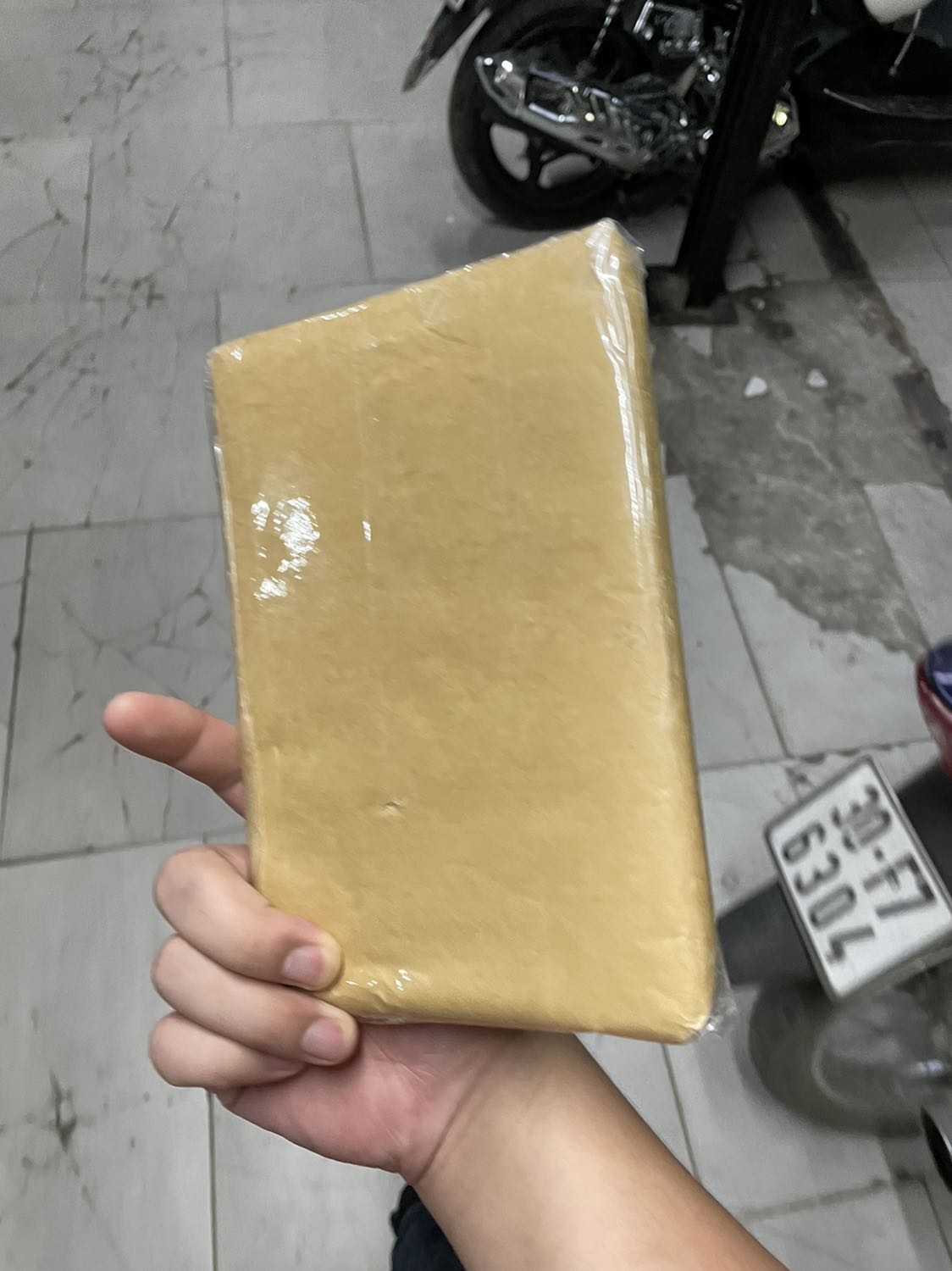 Hàng giao nhanh gọn nhé, hi vọng giá ship rẻ hơn 😆 Hàng giao nhanh gọn nhé, hi vọng giá ship rẻ hơn 😆