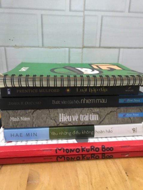 Mình mua lần 2 để tặng sn bạn, vì mình cũng theo dõi thầy rất nhiêu và cả mình và bạn mình đều cần được chữa lành. Sách mang rất nhiều điều giá trị đến với mình. Hy vọng sẽ giúp được nhiều người tìm đến với bình an qua cái review nho nhỏ này.