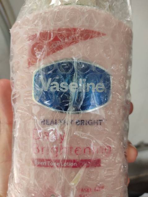 Giao hàng nhanh, nhiệt tình. Mình đã dùng loại này lâu rồi, rất hợp với da. Sẽ ủng hộ shop lần sau. Xin cảm ơn.