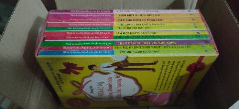 Một bộ sách hay có ý nghĩa, mỗi cuốn sách mang một giá trị riêng, sách được đóng gói cẩn thận, giao hàng nhanh chóng
Tks tiki!