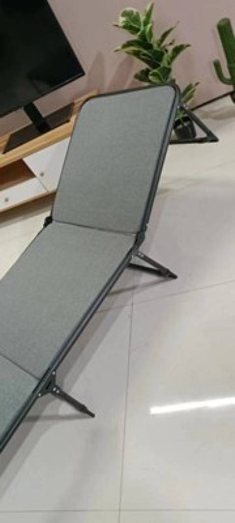 Giường êm, nằm không bị võng, gập mở dễ