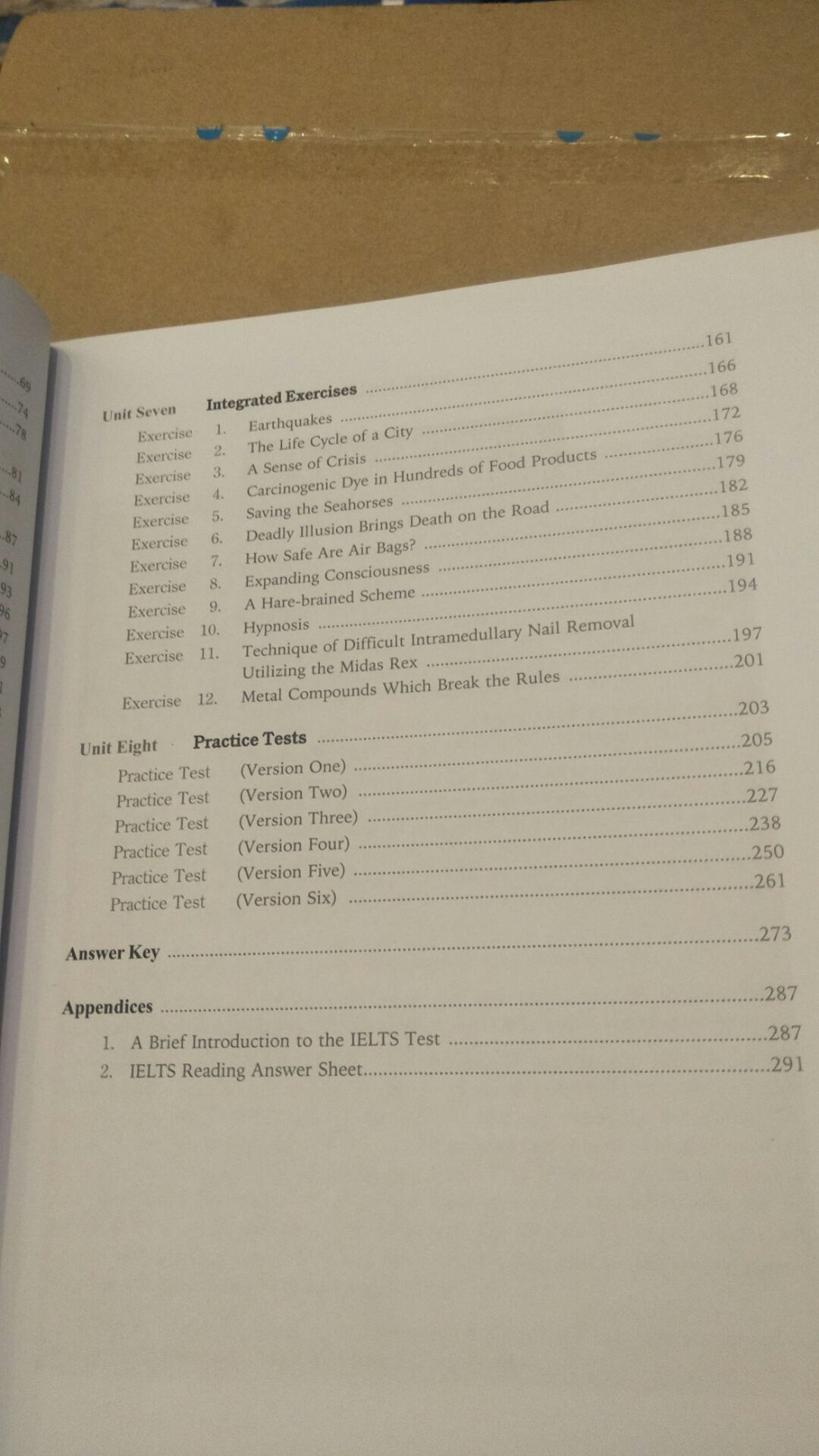 Nội dung: Sách chia theo các dạng câu hỏi để luyện tập, có hướng dẫn và đáp án.
Phù hợp cho các bạn LUYỆN thi cho quên các dạng câu, và tự luyện tập.
Hình thức: Sách mới, đẹp không bị cũ