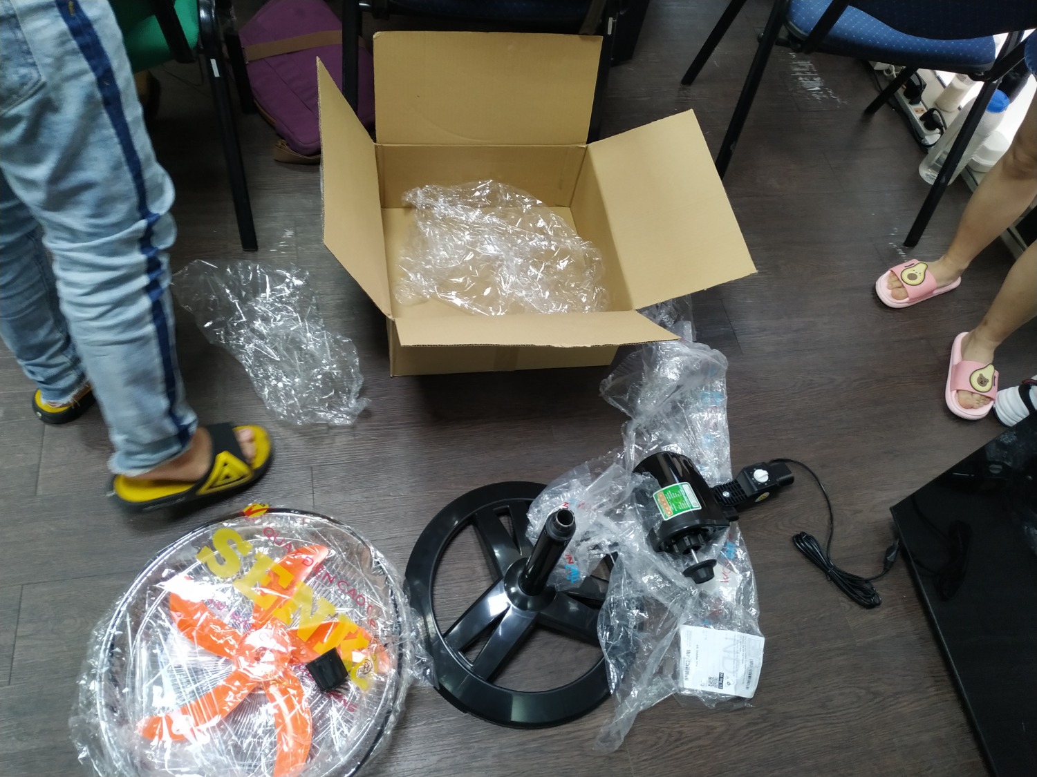 giao thiếu cây trụ inox. mặc dù đã rất nhiều Khách hàng đánh giá giao thiếu trụ inox nhưng shop vẫn để nhiều trường hợp tiếp tục xảy ra.