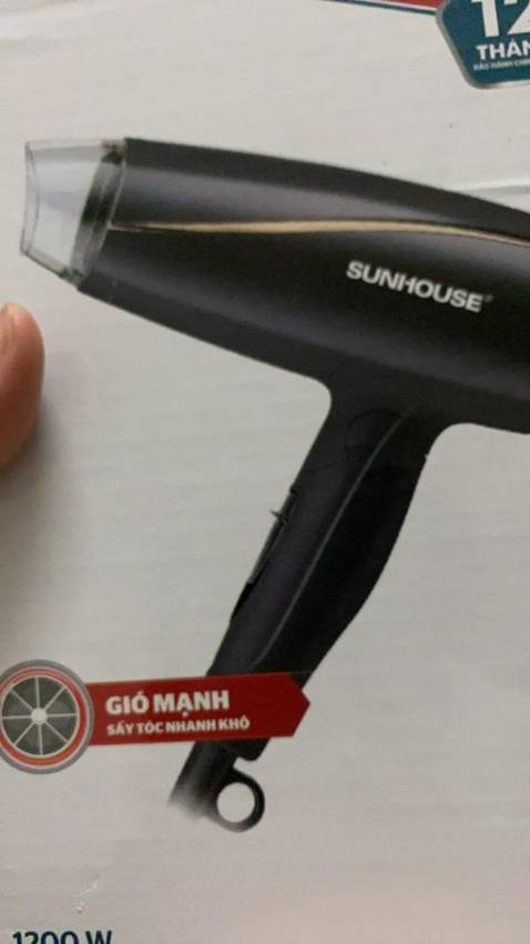 Máy sử dụng tốt, có cả sấy mát và nóng, gập gọn khá tiện
