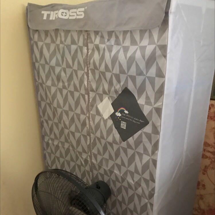 Sản phẩm ko quá khó để tháo lắp. Sử dụng tốt, hình thức đẹp và khá gọn gàng phù hợp với nhà mình. Dùng mùa nồm ẩm ok