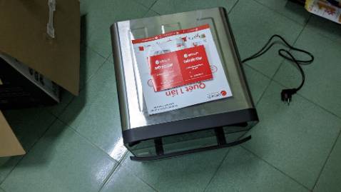 Hàng mới nhưng đã bốc hộp.  đóng gói hàng ko kỹ thùng bị móp rất may máy ko bị sao.mong shop đóng gói cẩn thận.