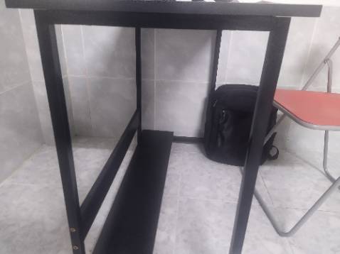 chẳng hỉu mấy ông giao cái kiểu gì mà sai khung thiếu ốc, gỗ thì chất lượng như hạch vặn ốc thì gỗ như
 muốn nứt ra, dọn phòng mới nên cần gấp để làm việc chứ không muốn lấy miếng gỗ thừa gõ vào đầu mấy ông quá. lúc đầu thấy đánh giá nhiều sao tưởng đâu oke ai ngờ. chẳng hỉu mấy ông giao cái kiểu gì mà sai khung thiếu ốc, gỗ thì chất lượng như hạch vặn ốc thì gỗ như
 muốn nứt ra, dọn phòng mới nên cần gấp để làm việc chứ không muốn lấy miếng gỗ thừa gõ vào đầu mấy ông quá. lúc đầu thấy đánh giá nhiều sao tưởng đâu oke ai ngờ.