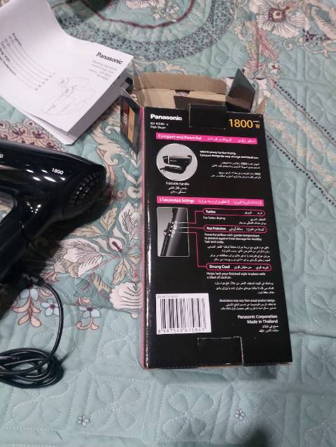 Giao hàng hơi lâu. Chờ mãi trừ 1*. Còn lại tất cả đều ok. Màu đen sang hơn màu hồng .