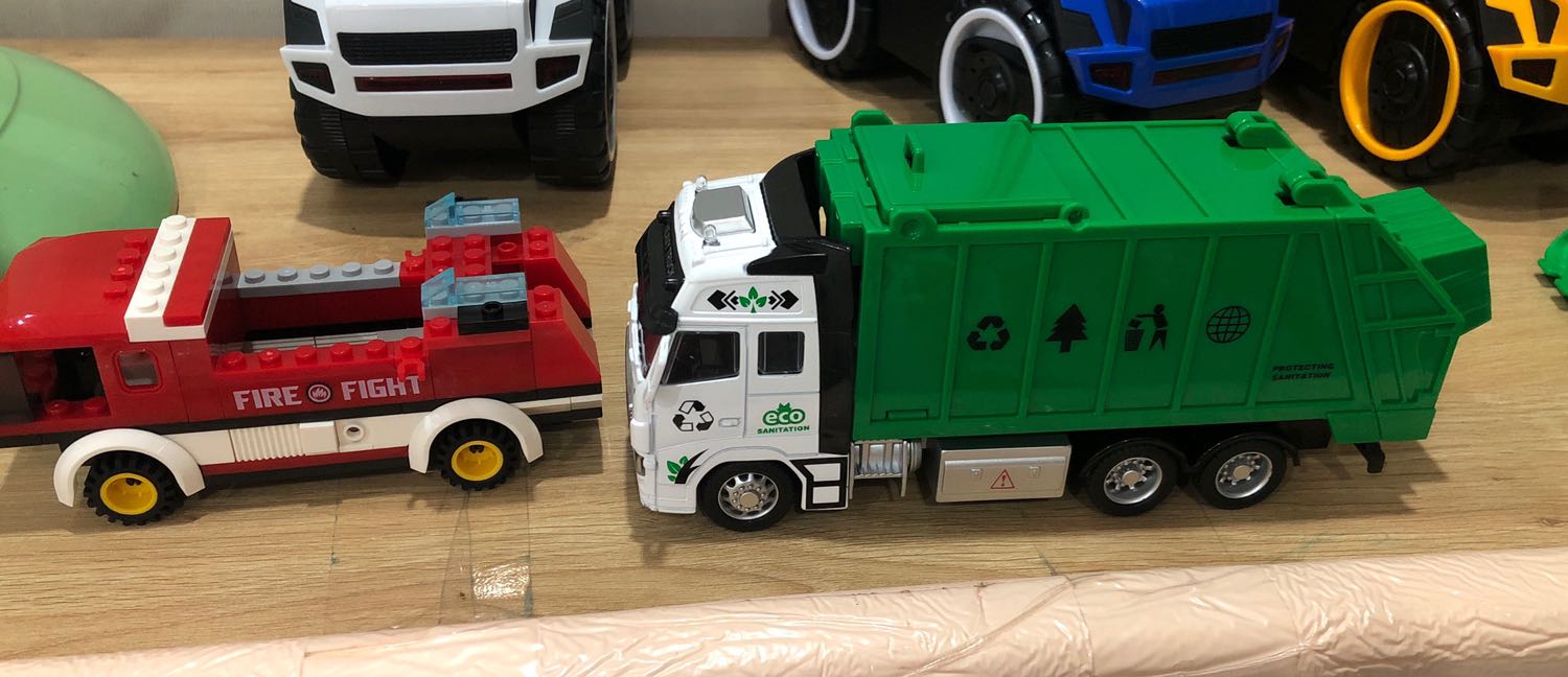 Xe đẹp, lắp ráp hơi lâu vì nhiều chi tiết nhỏ quá!