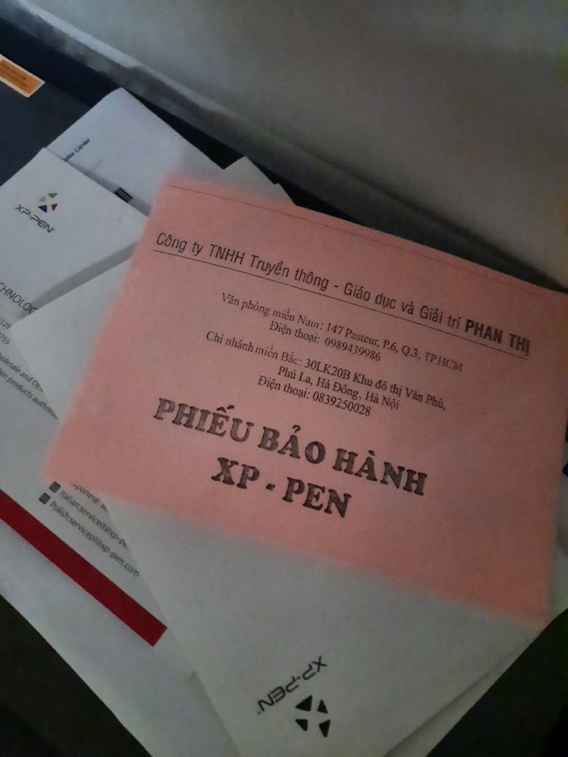 Trong mô tả ghi là có 8 ngòi dự phòng và đồ gắp ngòi. tuy nhiên mình nhận được không có dù hàng nhận nguyên seal. Hạn đổi trả bảo hành là 7 ngày mà từ ngày phản ánh lên Tiki đến nay đã qua ngày thứ 4 mà chưa có hướng xử lí chính thức. CSKH kêu không khui hàng để có gì thu hồi nhưng không liên hệ. Chọn Tiki để nhanh có hàng vì minhg cần gấp hóa ra giờ có cũng như không.