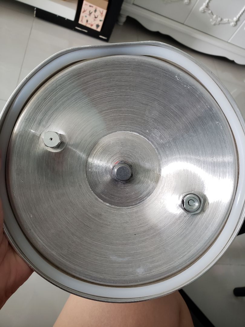 mình đặt nồi 7l mà giao nồi nhỏ xíu, k đúng. cho mình đổi hoặc trả lại.