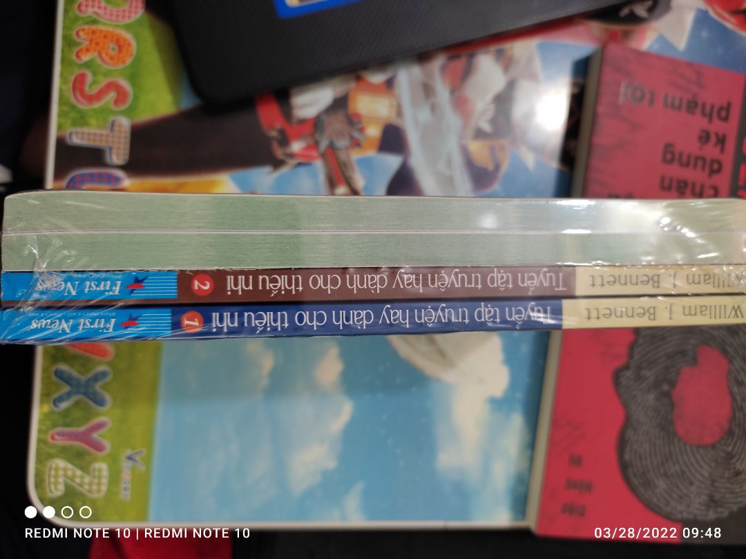 sách được bọc cẩn thận, hơi mỏng so với suy nghĩ mình. chưa đọc nên chưa biết nội dung ntn sách được bọc cẩn thận, hơi mỏng so với suy nghĩ mình. chưa đọc nên chưa biết nội dung ntn