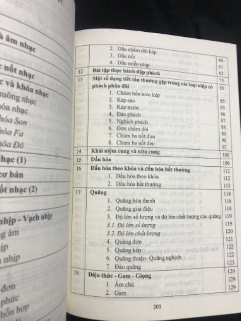 Sách mới, đẹp, Tiki giao hàng đặc biệt nhanh. Mình mua để đọc dần nên chưa có đánh giá cụ thể về nội dung sách
