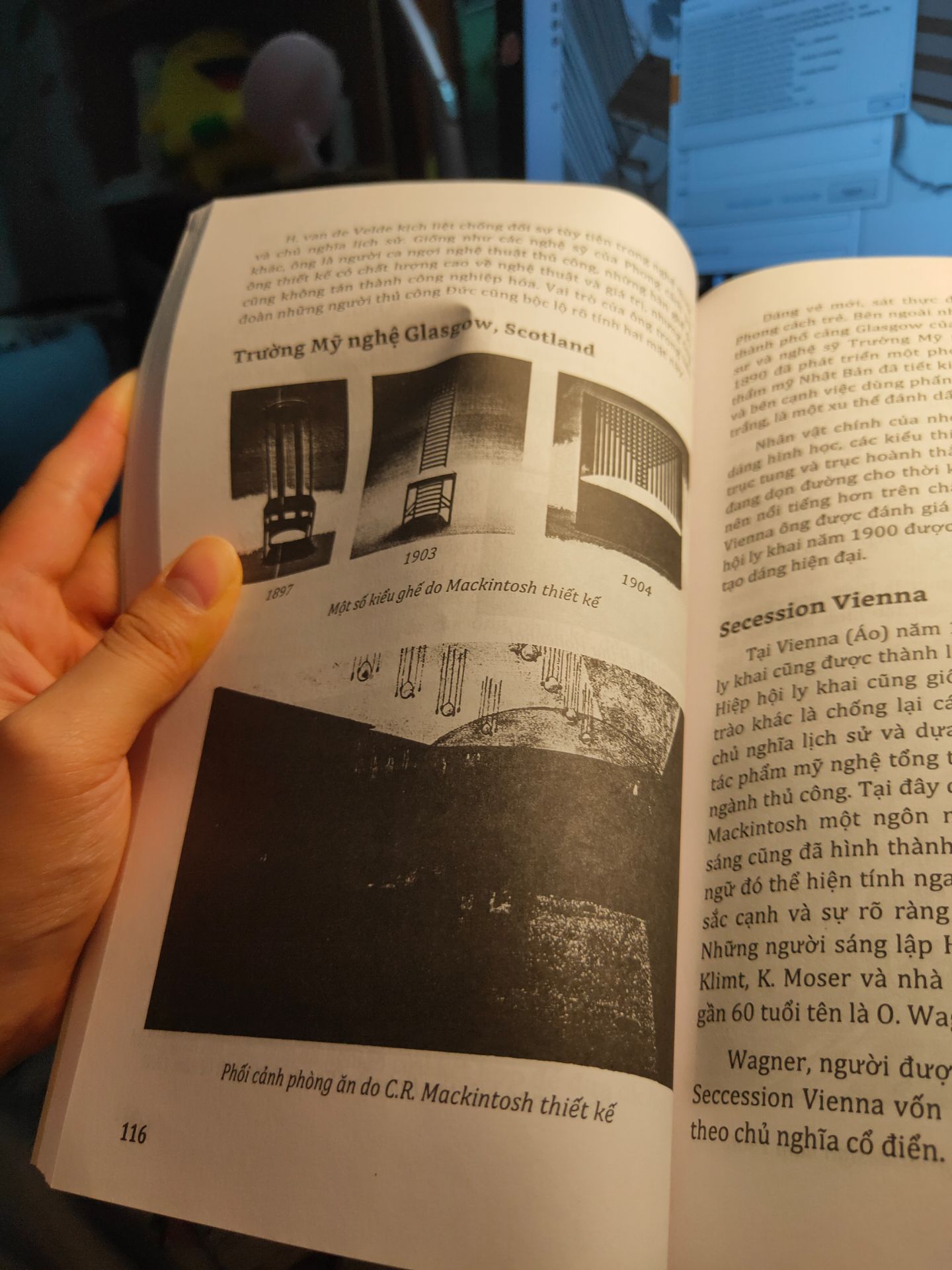 Chỉ có vài trang cuối là ảnh có màu,
lượng kiến thức, thông tin ổn nhưng hình minh hoạ tối thui chẳng nhìn được gì cả, đọc phát nản luôn. Mọi người cân nhắc khi mua
