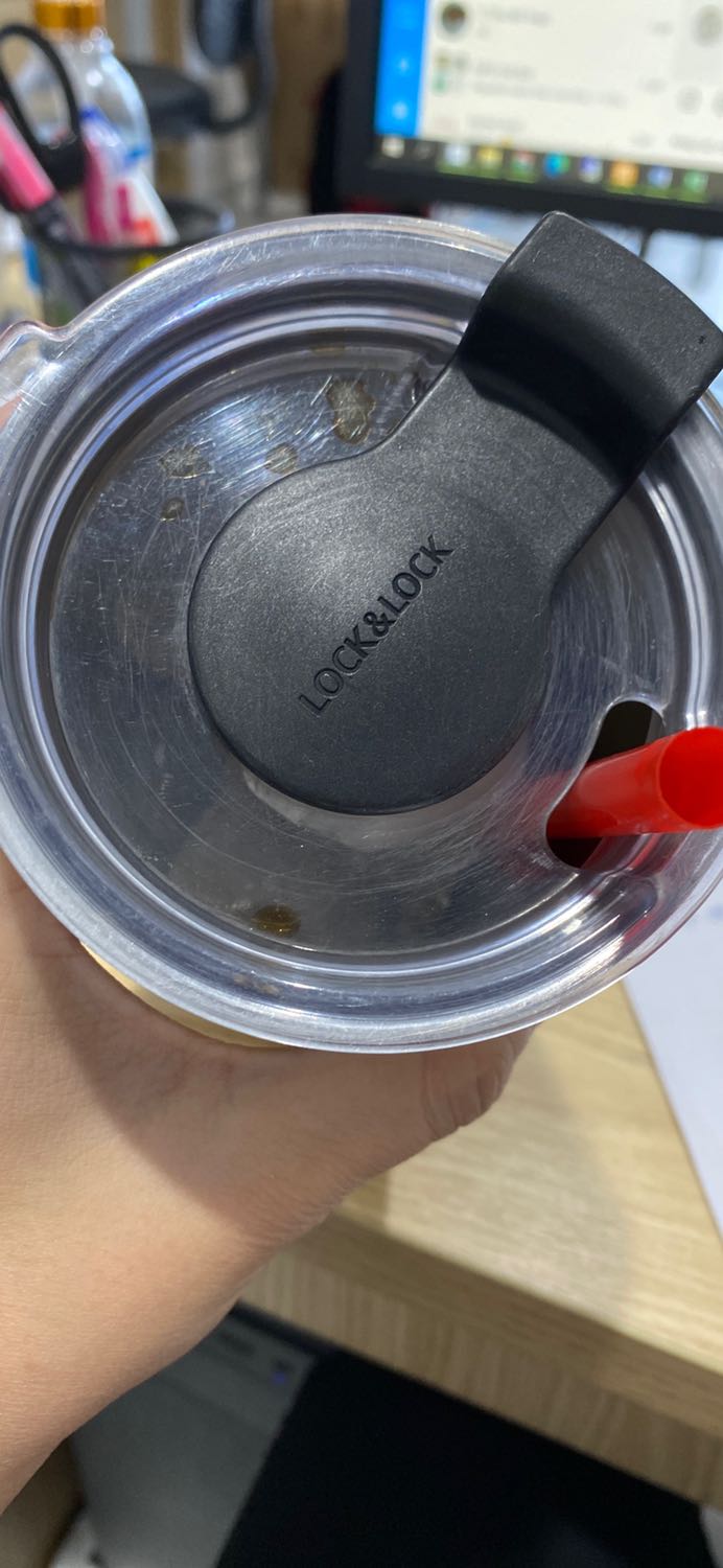 Cà phê chuẩn không pha phụ gia và tạp chất. 
Uống đến đâu xay đến đó mùi rất thơm, rất êm.
Uống cf nguyên hạt ở đây không thể uống cf đã rang xay sẵn ở nơi khác bán