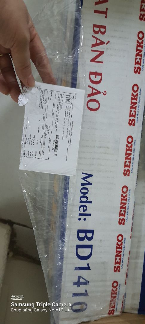 Tiki giao sai sản phẩm so với khách đã đặt. hàng còn bị trầy xước và ko khớp. mong tiki sớm đổi đúng sp cho khách.