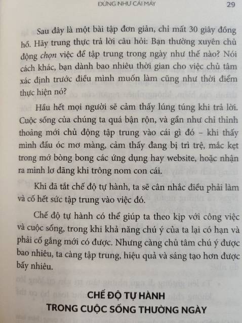 Nội dung quyển này thì quá xuất sắc, đã có rất nhiều review cùng với cuốn Siêu năng suất của tác giả. Saigonbook vẫn chỉn chu trong khâu in ấn biên tập trình bày như mọi khi, có sẵn bookmark theo bộ với sách. Điểm trừ duy nhất là lần đầu tiên thấy Saigonbook design bìa đơn điệu, thiếu đầu tư, có thể nói là rất xấu so với các sách đã xuất bản, khiến sách nhìn thiếu hấp dẫn để cầm lên đọc. Phần dịch thuật tương đối ổn, xài 1 số từ chưa nuột, cũng như chưa linh hoạt trong việc chọn từ để tránh trùng lắp trong đoạn văn.