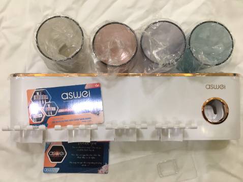 ***% hàng nhận được giống bài viết và video giới thiệu.

02.Tất cả được lắp ráp trên 1 thân kệ gồm: cốc, giá treo bàn chải đánh răng, dụng cụ nhả kem đánh răng tự động, hộc nhỏ chứa mấy đồ linh tinh nữa.

03.Mẫu mã đẹp, màu sắc bắt mắt.

04.Thân kệ là nhựa cao cấp,miếng dán chịu lực tốt, lắp rất nhanh, không mất công đi mượn khoan vít....

05.Nhả kem ổn.

06.Từ khi lắp mẫu kệ này, mỗi lần vào thấy sang, gọn gàng hơn trước rất nhiều.

07.Đây là mẫu kệ mình rất ưng ý, trước có sử dụng mẫu kệ khác nhưng không ưng bằng em này.

08.Một sản phẩm tốt từ hãng aswei, nên tin tưởng dùng nha các thím.