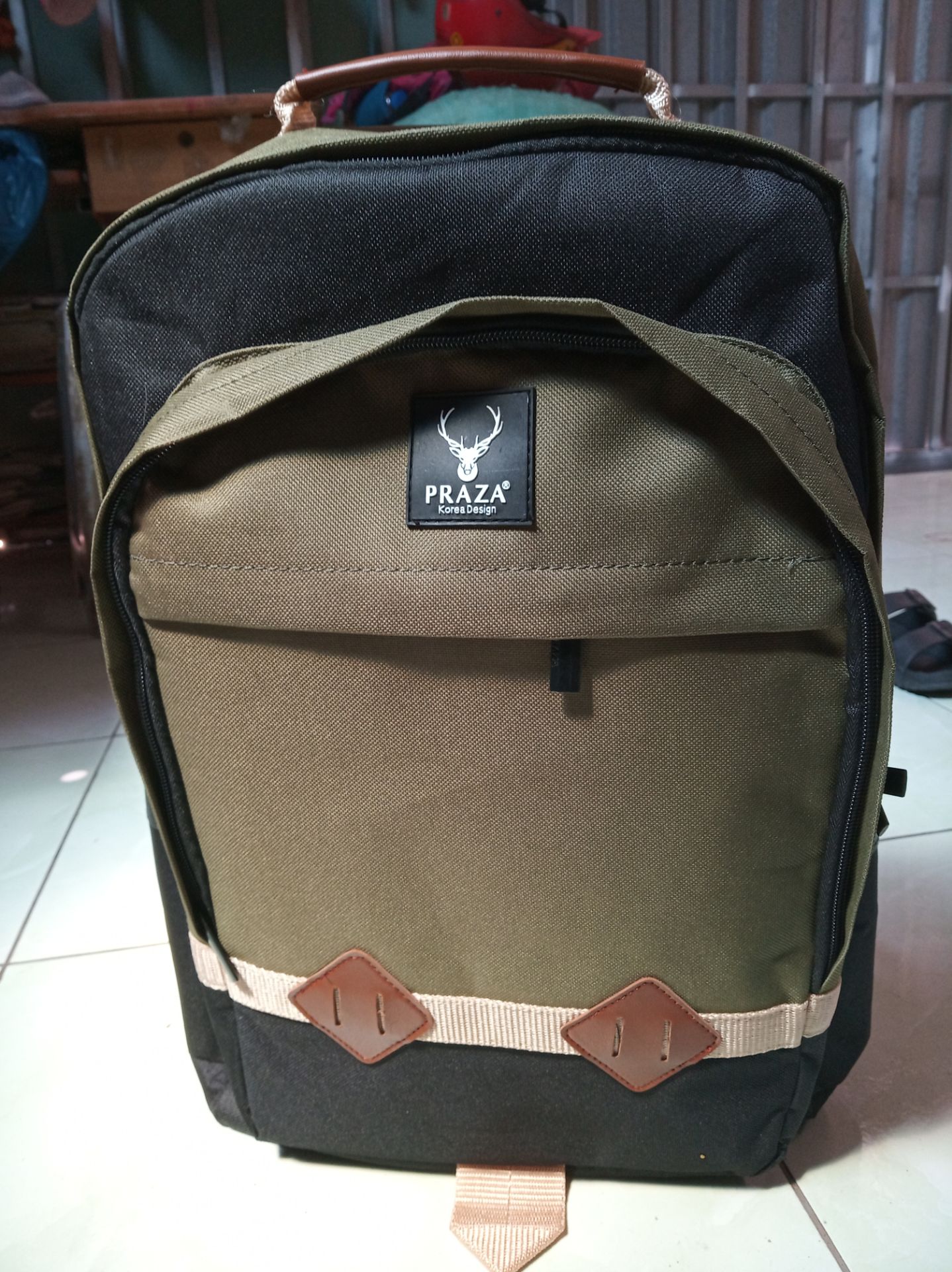 đẹp y hình, bên trong rộng rãi lắm luôn..............