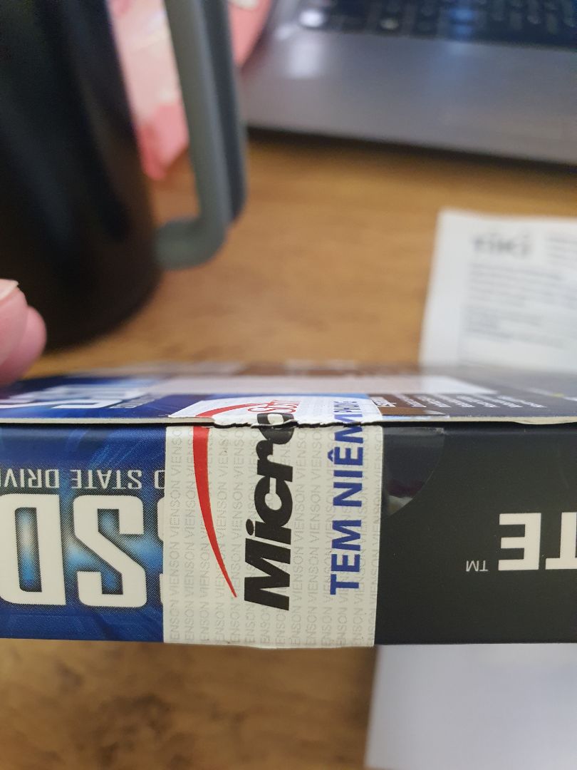 Hàng đã bị xé niêm phong ??? Giao trễ, sản phẩm có vấn đề ???
1 box bị xé niêm phong và dán lại ???  thật khó để suy nghĩ tích cực chất lượng sản phẩm ??? 
tiki có trách nhiệm về vấn đề này k ??? Hàng đã bị xé niêm phong ??? Giao trễ, sản phẩm có vấn đề ???
1 box bị xé niêm phong và dán lại ???  thật khó để suy nghĩ tích cực chất lượng sản phẩm ??? 
tiki có trách nhiệm về vấn đề này k ???