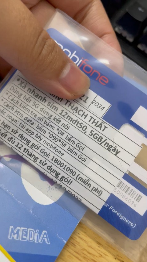 Về sản phẩm thì mình chưa dùng nhưng đánh giá về tốc độ phản hồi.

Vì sản phẩm bán của hãng uy tín về truyền thông nên sẽ không đánh giá nhiều vì gói cước sử dụng đa dạng, cũng mong sẽ có gói đa dạng hơn và được nhắn cho khách hàng đã từng sử dụng. 

Shop phản hồi nhanh. Còn trải nghiệm gói cước và tốc độ sẽ phản hồi sau