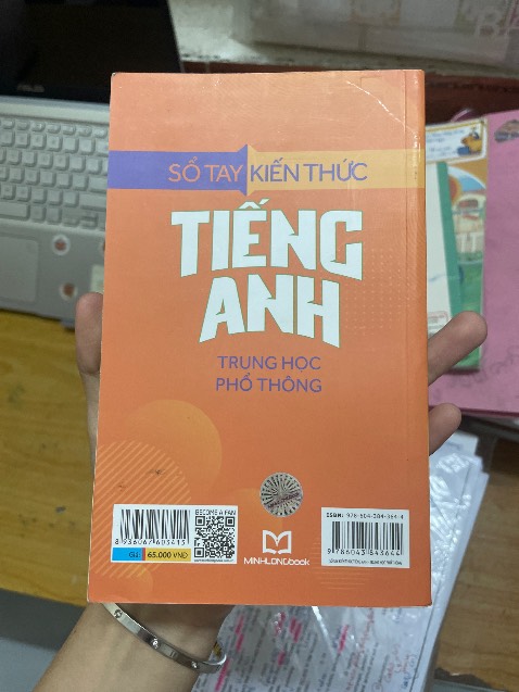 Đóng gói chắc chắn, giao hàng nhanh
Nhưng sao quyển này mình xem trong book store của fahasa tới 96k mà mua trên này có 65k nhỉ