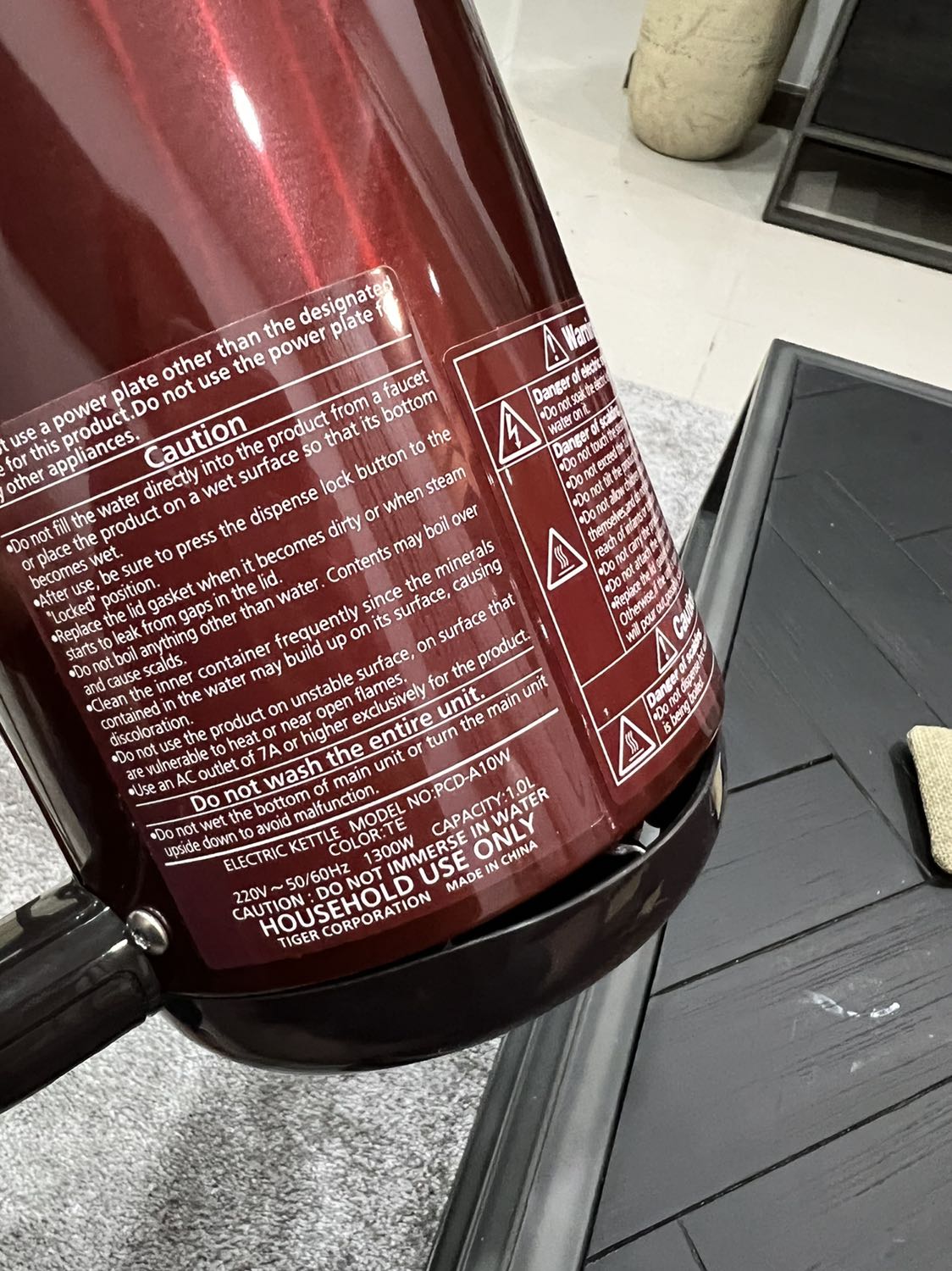 Giao hàng móp méo, yêu cầu đổi hàng