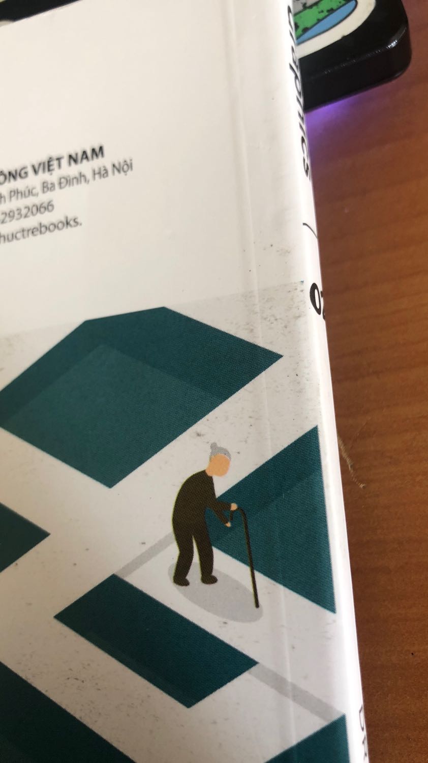 Sách rất hợp lý cho những bạn muốn tìm hiểu thêm về graphics. Tiki giao hàng khá là nhanh. Nhưng vẫn có vài điểm trừ như mất vết bẩn như ảnh và góc sách bị lỗi.