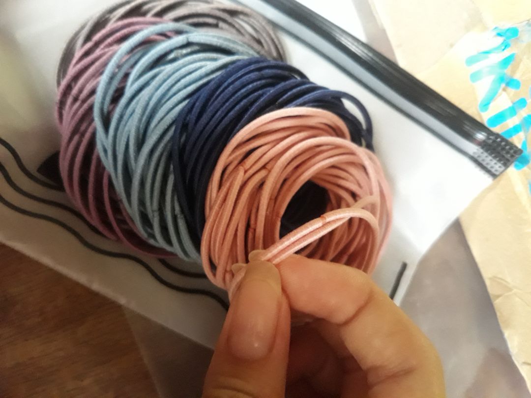 hàng chất lượng lắm. gói hàng rất là kĩ. giao cực nhanh. tốt hơn bên *** nhiều . chọn mua tiki là không sai lầm❤