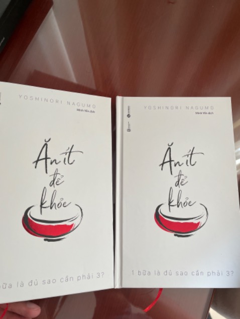 Bị gửi 2 quyển Ăn Ít Để Khoẻ trong khi mô tả là com bo Ngủ Ít + Ăn Ít