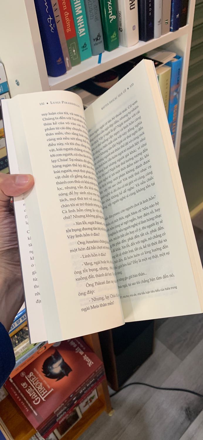 Danh tánh có phải là một điều cần thiết với con người hay không. Những sai lầm, tội lỗi trong quá khứ có thể gột rửa, bỏ đi, sau khi mình đã thay hình đổi dạng, không còn cái tên đó nữa, con người đó nữa không? Mình nghĩ chắc là không!