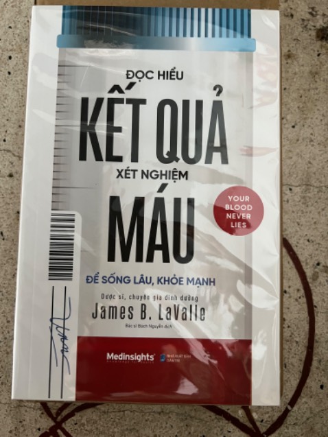 Sách đóng gói cẩn thận, giao nhanh, k bị hư góc sách