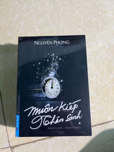 Sách mới, có bọc seal chắc chắn.
Giao hàng nhanh đúng lịch.
Nội dung mình chưa đọc hehe
Hi vọng đọc xong sẽ cảm được lời của tác giả hehe