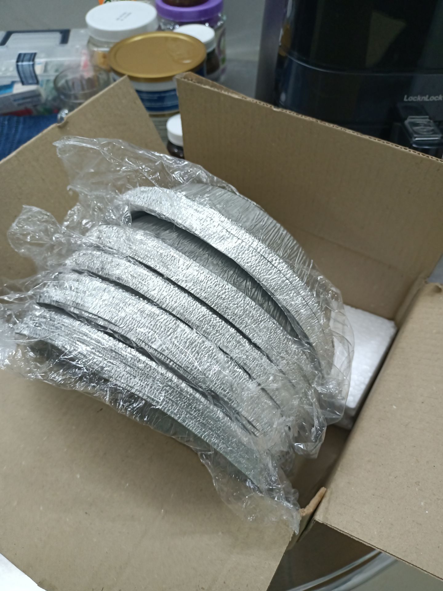 Tôi đặt mua 100 cái mà giao chỉ có 50 cái.