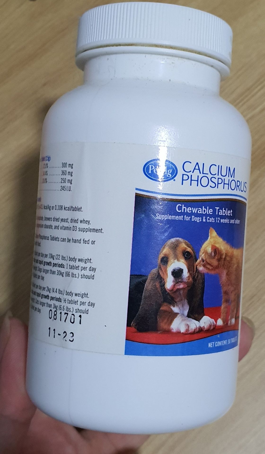 Sau 1 thời gian sử dụng, mình thấy cún mình rất thích thuốc này. Shop gói hàng kỹ, hạn sử dụng xa.