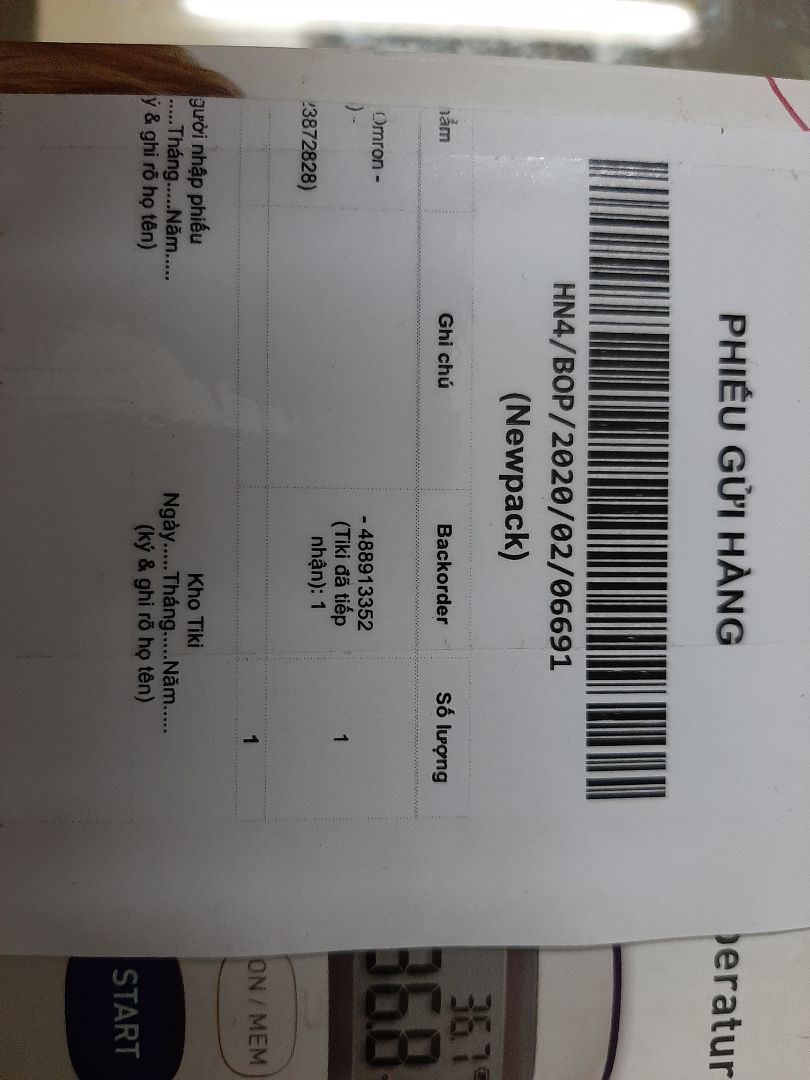 Máy được quảng cáo bảo hành 5 năm nhưng phiếu bảo hành lại ghi 2 năm và máy sản xuất 2018. Khi về tình trạng máy đã tháo băng cách điện pin, đo nhiệt độ tráng không được, luôn báo lỗi ' Lo "