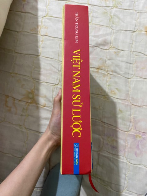 Sách bìa cứng đẹp, đọc để tìm hiểu thêm về sử nhà