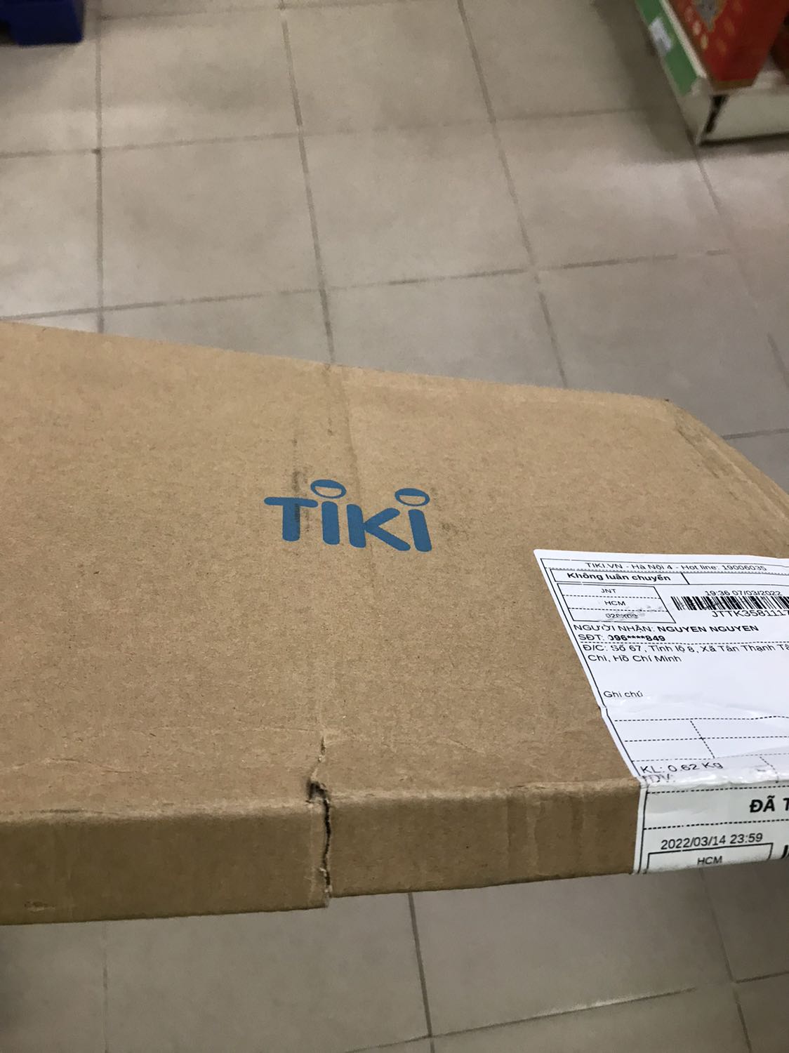 Đã mở ra xem thử, mọi thứ đều ổn.
Dự kiến giao hàng 8 ngày, nhưng chỉ 5 ngày là có hàng.