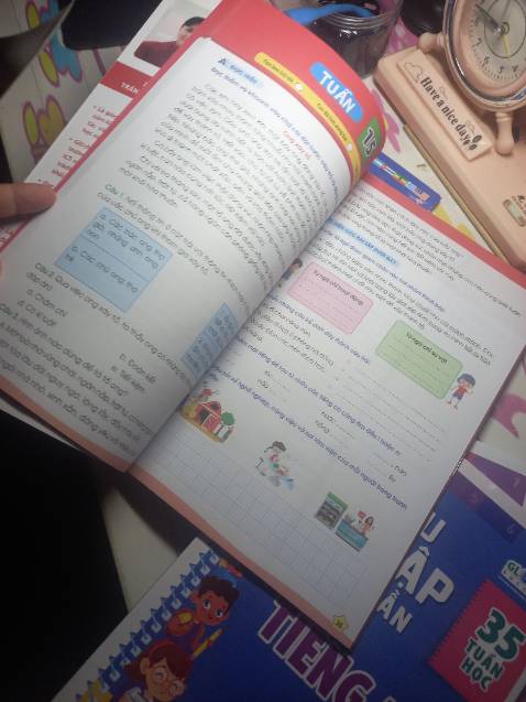 Sách đẹp, in màu rõ ràng khổ to