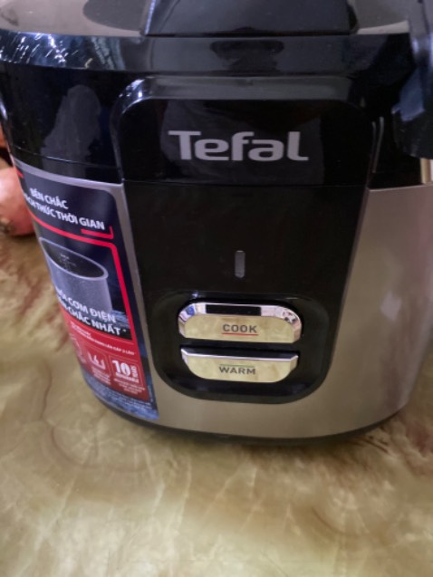 Nồi nấu cơm ngon , nồi dầy cầm khá nặng