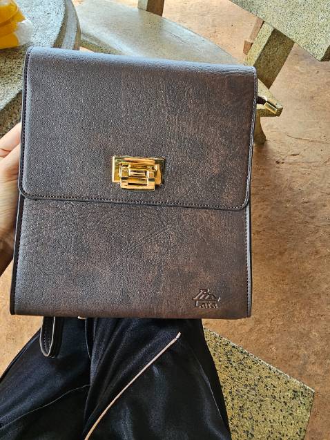 Nói chung là cũng chất lượng ra phết. Ưng cái đồ tặng kèm :))