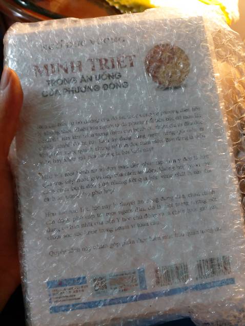 Tiki đóng gói cẩn thận, sách đẹp, giao hàng nhanh, mình rất hài lòng.